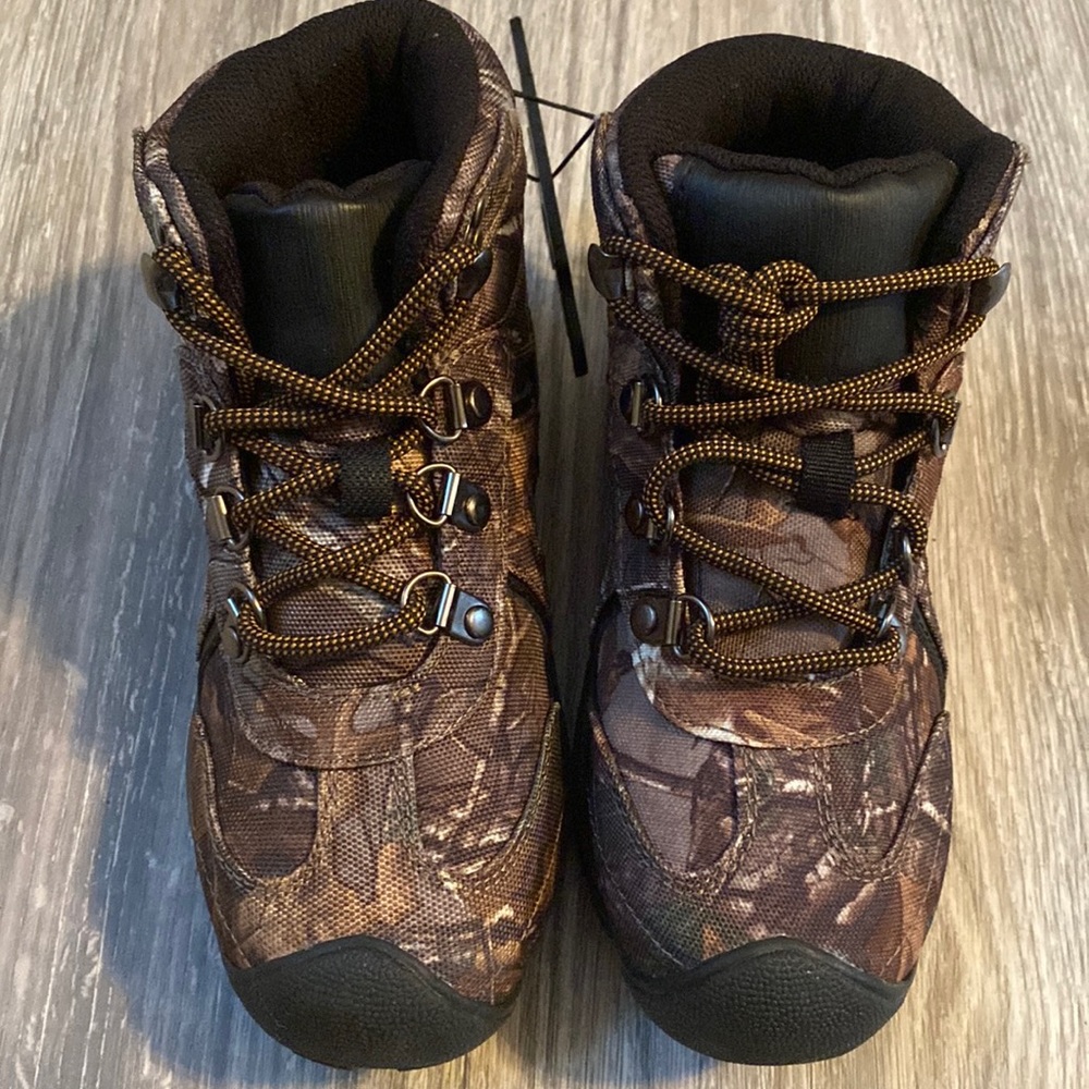 Brand New Boys Hiker shoes Size 1